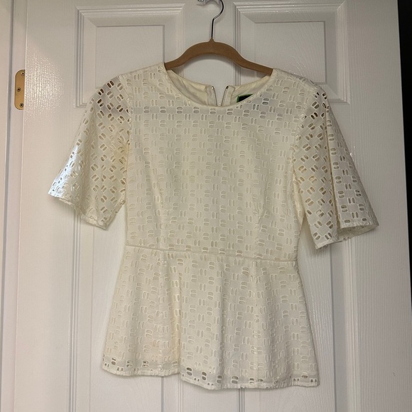 C Wonder Off White Shot sleeve Peplum blouse - Size 0 - Picture 1 of 5